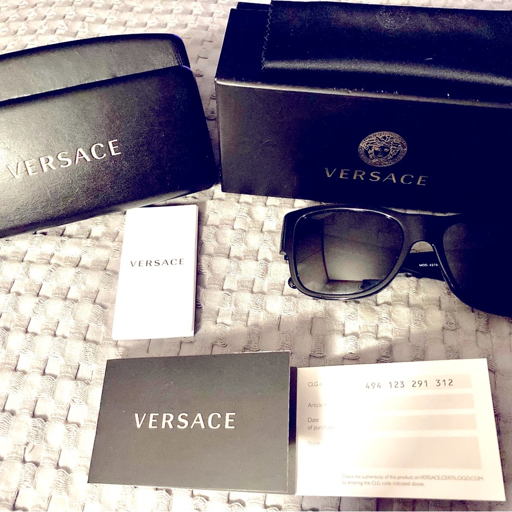 Black Versace Sunglasses with case, cleaning cloth, original box, both manuals
